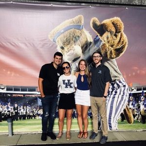 Meet your Posher, Haley